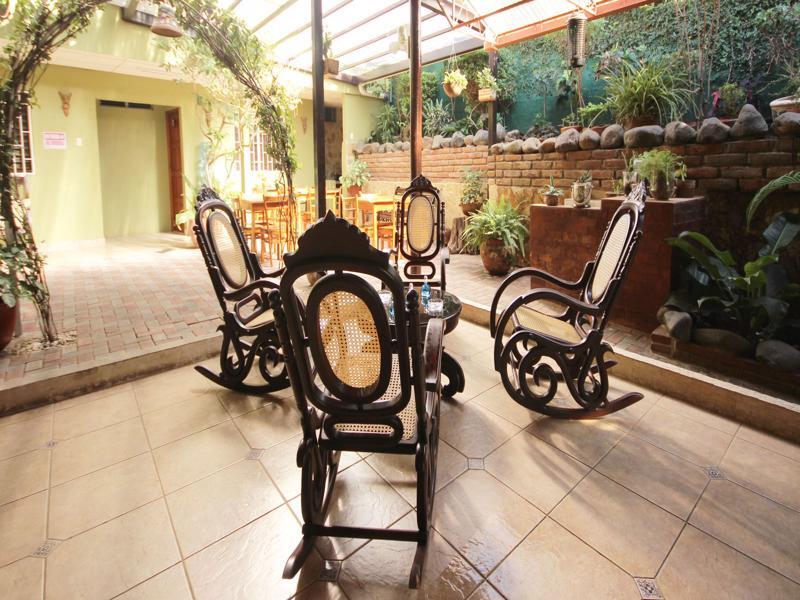 Hotel Casa De Angeles 마나과 외부 사진